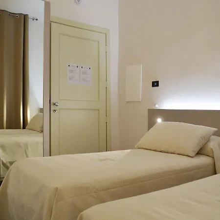 Il Loggiato Dei Serviti Отель 3*