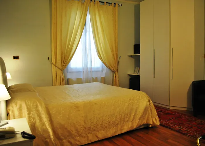 Hotel Il Loggiato Dei Serviti 3*