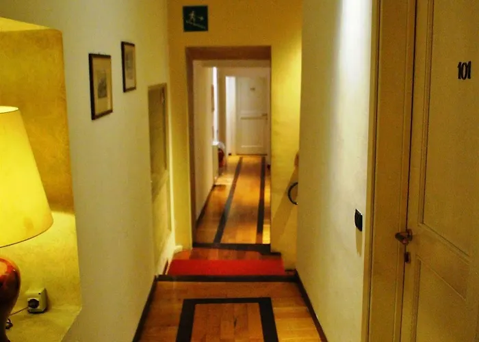 Il Loggiato Dei Serviti 3* Como