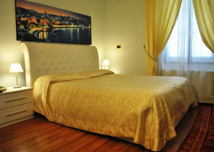 Il Loggiato Dei Serviti Hotel