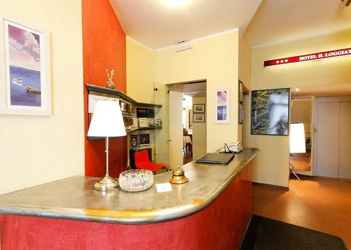 Il Loggiato Dei Serviti