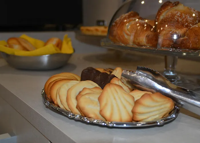 Il Loggiato Dei Serviti