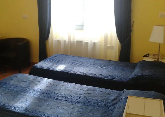 Il Loggiato Dei Serviti