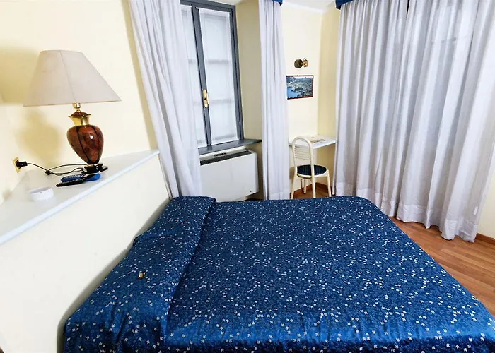 Il Loggiato Dei Serviti