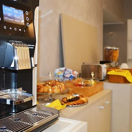 Il Loggiato Dei Serviti Hotel 3*