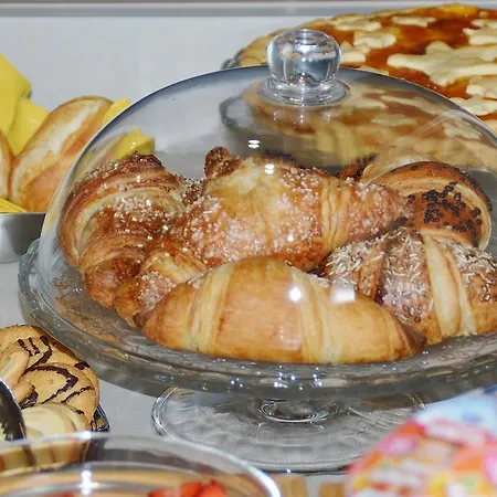 Hotel Il Loggiato Dei Serviti 3*