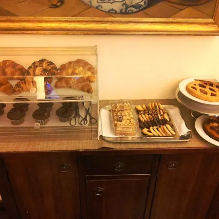Hotel Il Loggiato Dei Serviti 3*