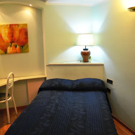 Il Loggiato Dei Serviti