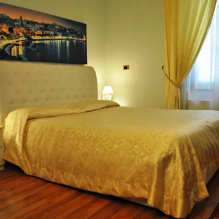 Il Loggiato Dei Serviti Hotel