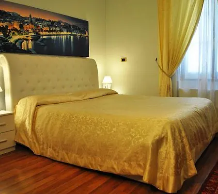 Hotel Il Loggiato Dei Serviti 3*