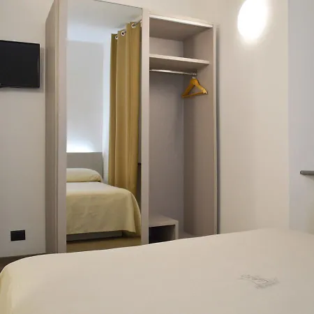 Il Loggiato Dei Serviti Hotel 3*