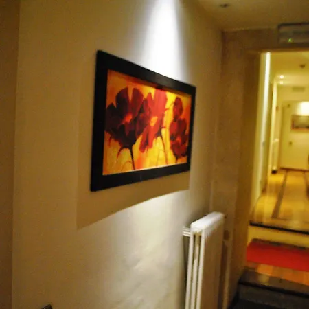 Hotel Il Loggiato Dei Serviti 3*