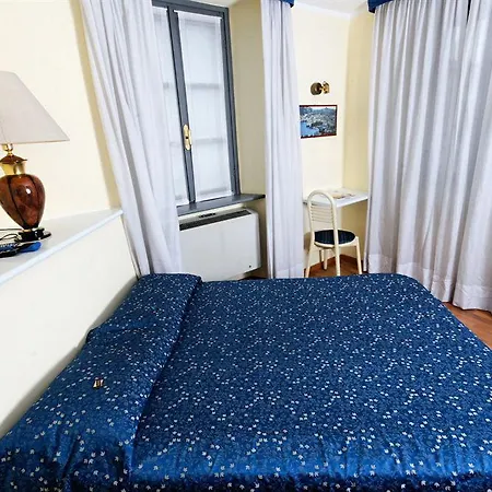 Il Loggiato Dei Serviti